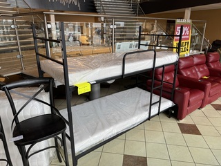 Stapelbed, zwart metaal